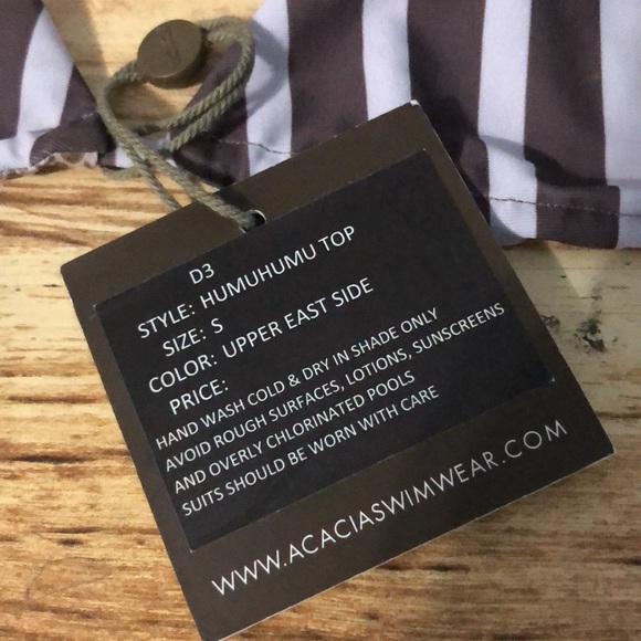 Nwt acacia humuhumu top in upper east side. Size small. So classic! - Picture 4 of 4